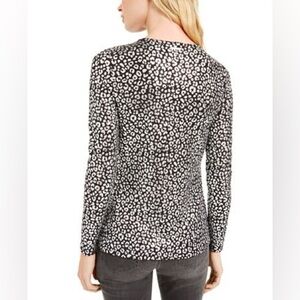 Michael Michael Kors MK Leopard Scoop Neck Draped Front 3/4 Dolman Sleeve Top